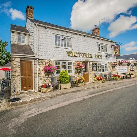 Victoria Inn Cowbridge Zewnętrze zdjęcie
