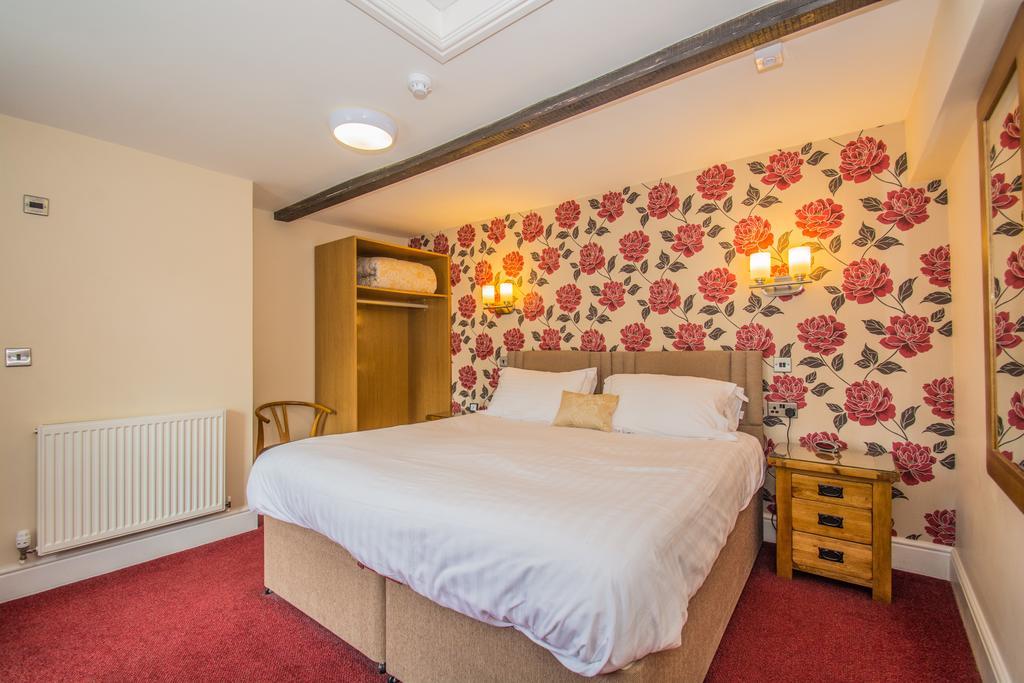 Victoria Inn Cowbridge Zewnętrze zdjęcie